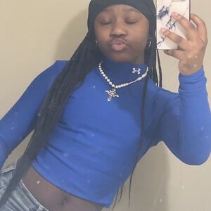 Under Armour Women's Blue Long Sleeve Top